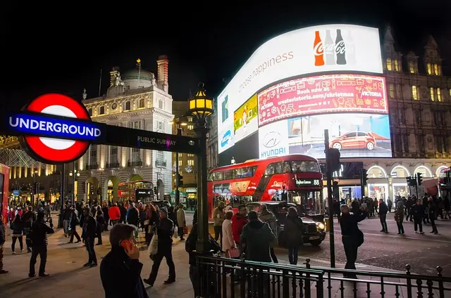 piccadilly circus 1.jpg
